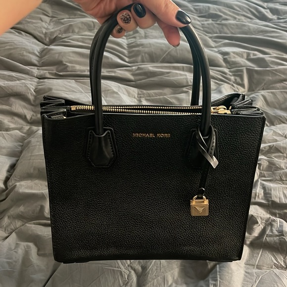 Purse - Picture 3 of 6